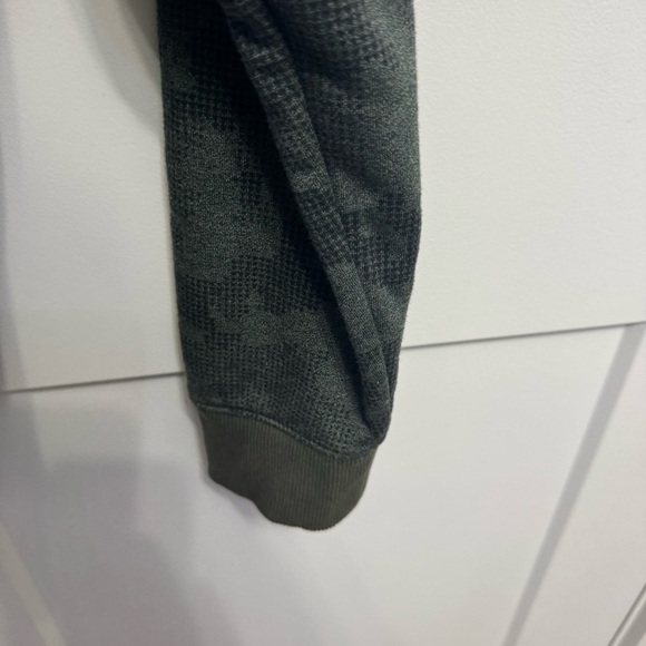 Under Armour Threadborne 1/2 Zip Hoodie Hooded Sweatshirt Camo Green Coldgear LG - Picture 7 of 9